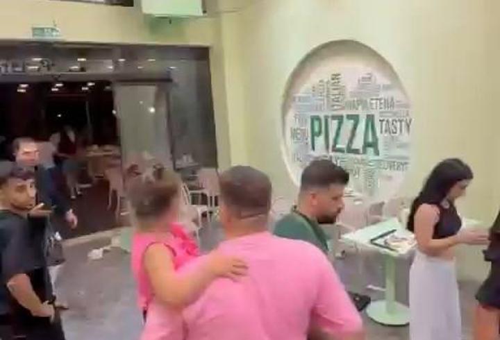 Pizzacıda iki grup arasında kavga