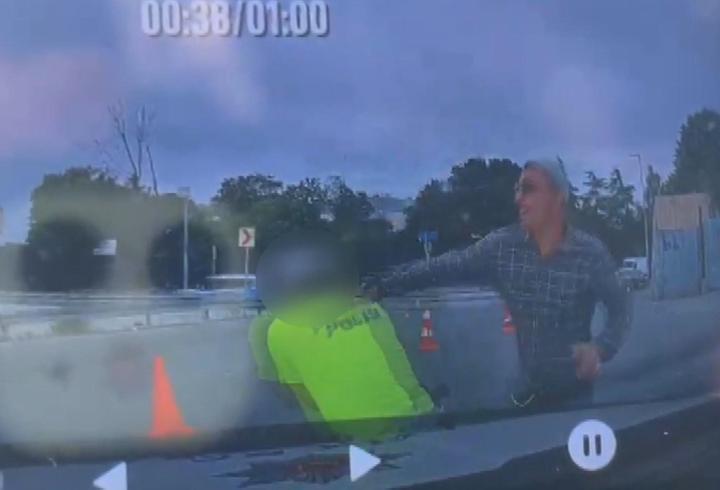 İstanbul Fatih'te polise bıçakla saldırı