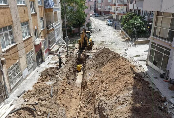 Kırıkkale'de arıza veren içme suyu şebeke ve kanalizasyon hatları yenileniyor