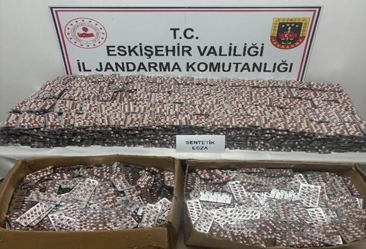 Araçlarında 84 bin sentetik hap ile yakalanan 3 şüpheli tutuklandı