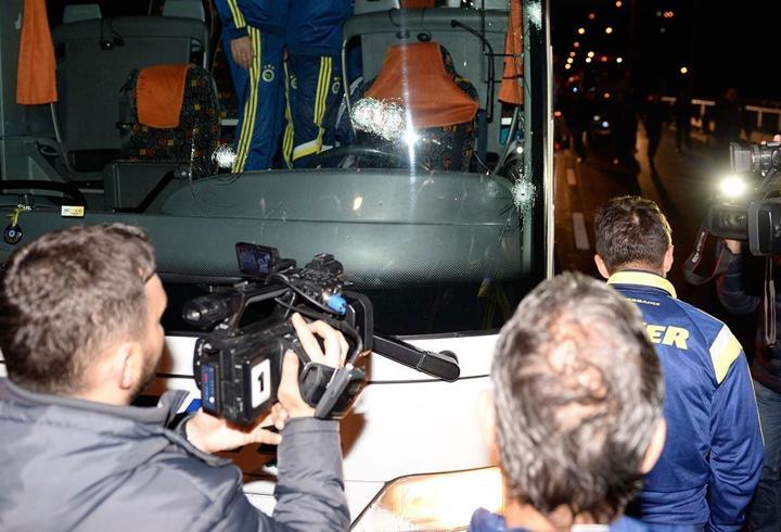 SON DAKİKA... Fenerbahçe'ye saldırı soruşturması! Bakan Gürlek: 5 şüpheliye yönelik operasyon gerçekleştirildi