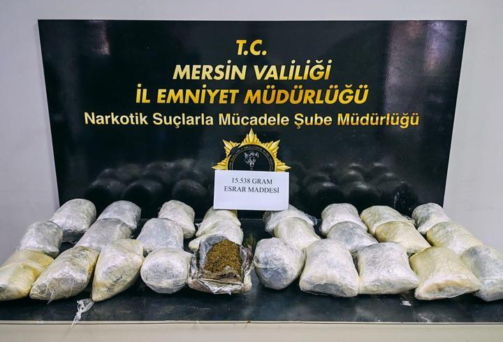 Mersin’de 15,5 kilo esrar ele geçirildi