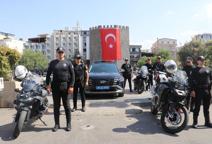 Diyarbakır’da ihbarlara 4 dakikada müdahale eden ‘Yunus’ timleri 7 ayda 529 silah ele geçirdi