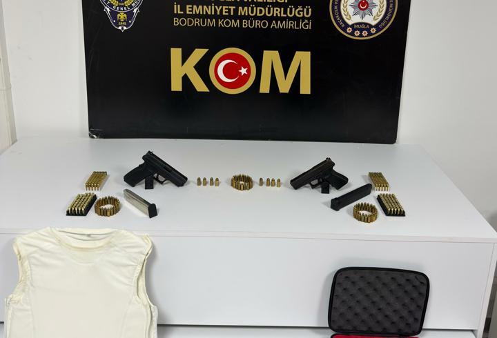 Bodrum'da gece kulübünde suç örgütü liderini öven işletmecilere operasyon: 1 tutuklama