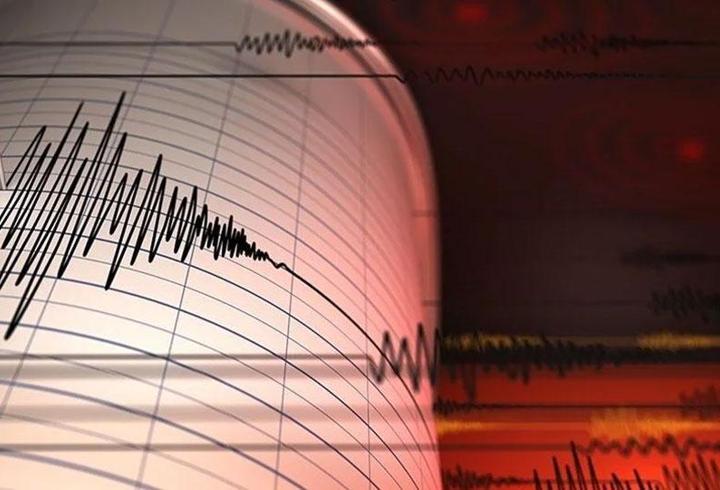 AFAD duyurdu! İzmir Karaburun açıklarında 3.7 büyüklüğünde deprem