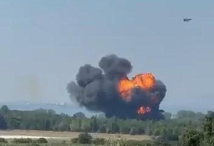 Yalova'da F16 uçağı kaza kırıma uğradı, pilot kurtuldu