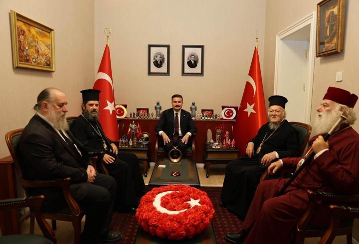 Fener Rum Patriği Bartholomeos, Gökçeada Kaymakamı Acar'ı ziyaret etti