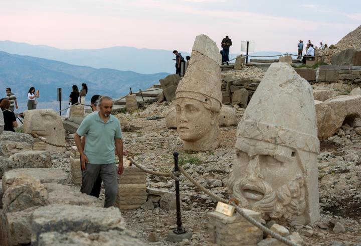 Nemrut Dağı'nda gün batımı yoğunluğu