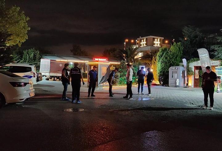 Küçükçekmece'de kafede silahlı saldırı: 2 yaralı