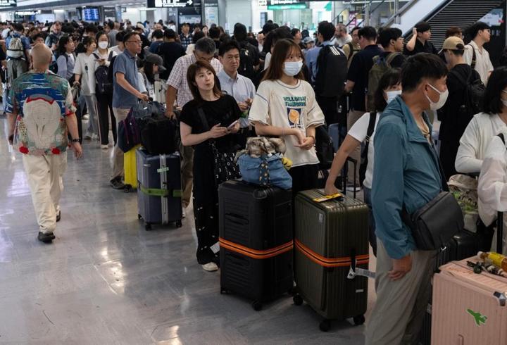 Japonya'yı sel vurdu: 4 can kaybı! Binlerce kişi havalimanında mahsur kaldı...