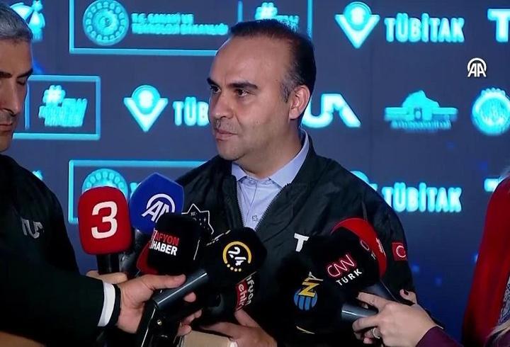 Bakan Kacır duyurdu: "Ay aracımız 2027'de uzayda olacak"