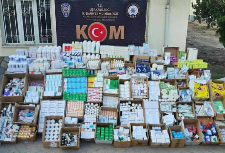 Uşak'ta 5 bin 958 kutu tarihi geçmiş hayvansal ilaç ele geçirildi
