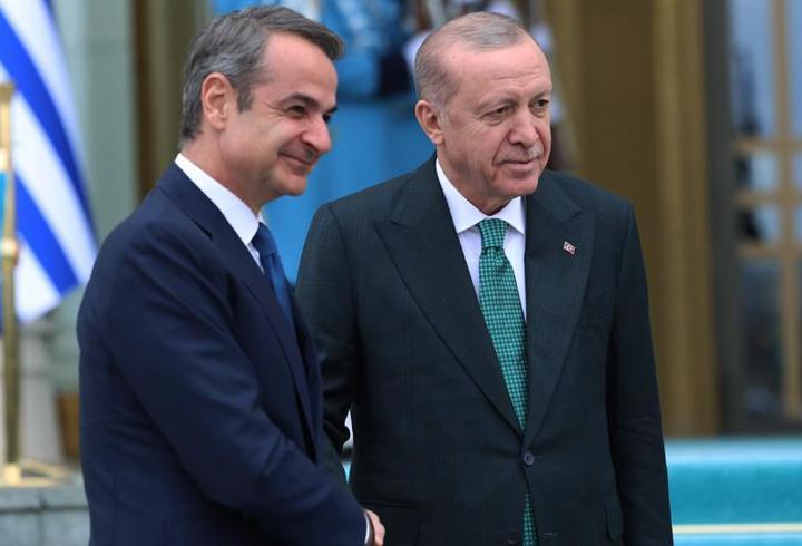 Yunan akademisyenden canlı yayında Türkiye itirafı!