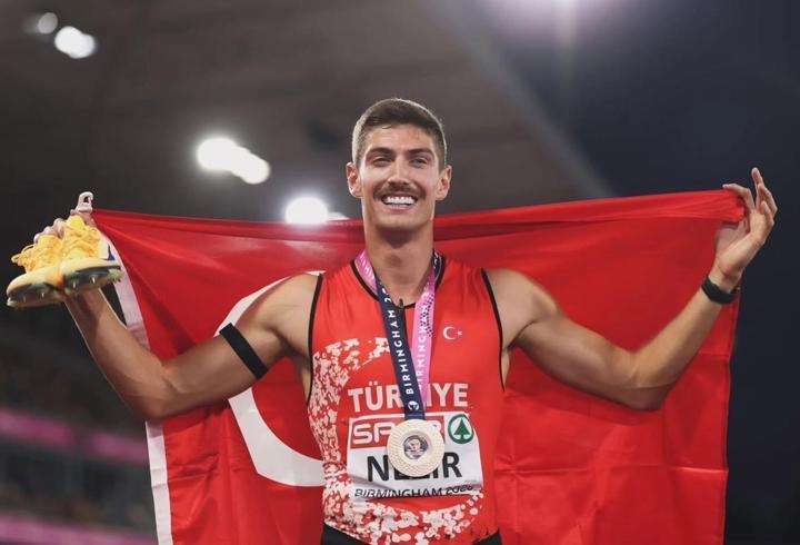 İzmir'in atletizmdeki gururu İsmail Nezir
