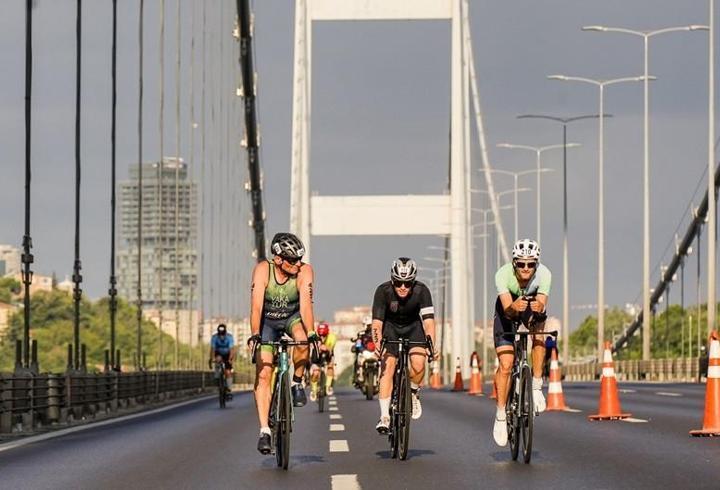 Kıtalararası triatlon yarışı Beykoz’da yapıldı