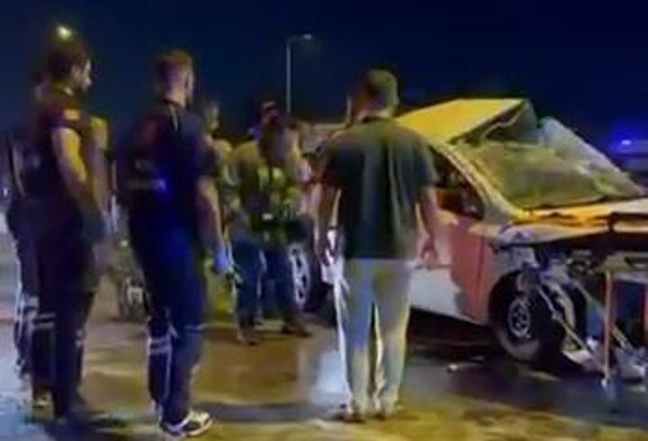Bursa'da otomobil refüje çarptı: 1 ölü, 1 ağır yaralı
