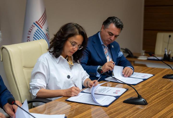 'Mahalleden Kliniğe Gülüş Yolculuğu' projesi için imzalar atıldı