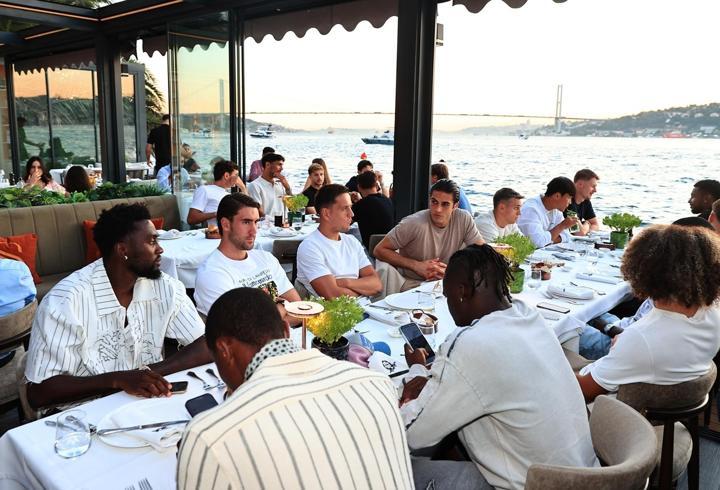 Beşiktaş'ta Italiano'nun ev sahipliğinde akşam yemeği düzenlendi