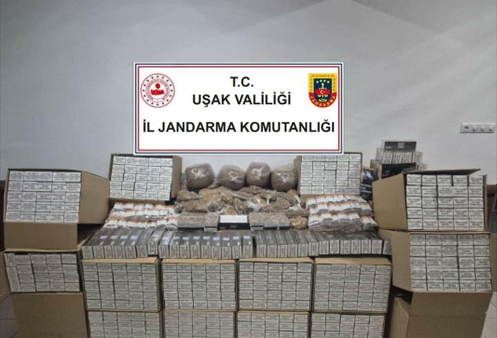 Uşak'ta jandarmadan uyuşturucu ve kaçak tütün operasyonu