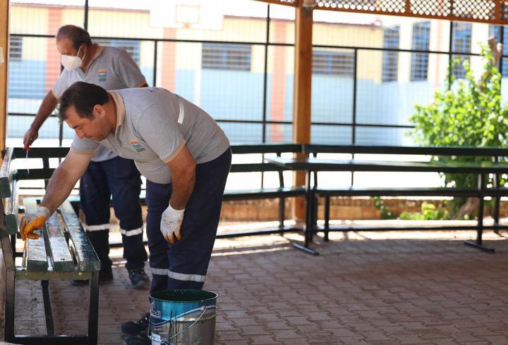Marmaris'te okul bahçeleri yeni döneme hazırlanıyor