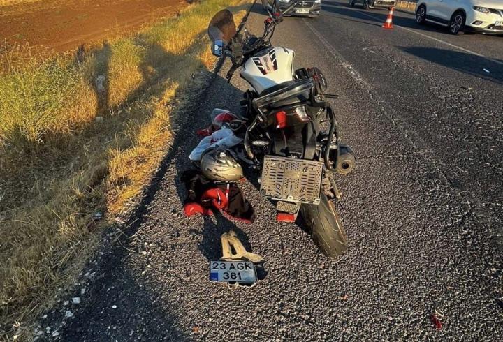Diyarbakır'da kamyonet ile motosiklet çarpıştı: 1 ölü, 1 yaralı