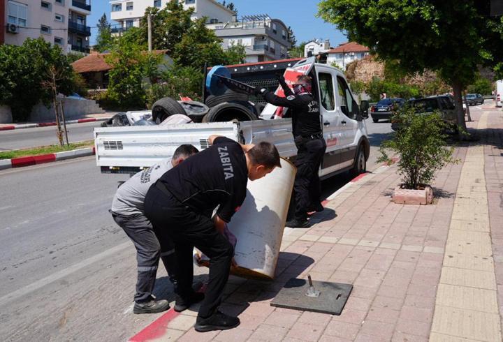 Kepez'de kamu alanı işgalleri kaldırıldı
