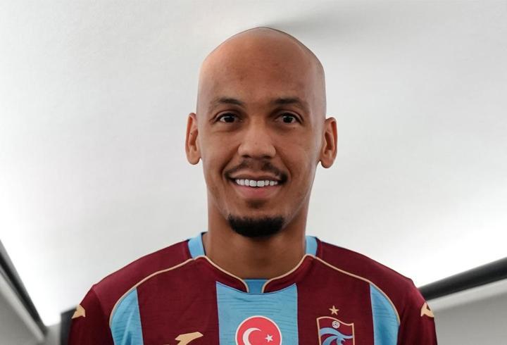 SON DAKİKA | Fabinho ilk pozları verdi! Trabzonspor için geliyor...