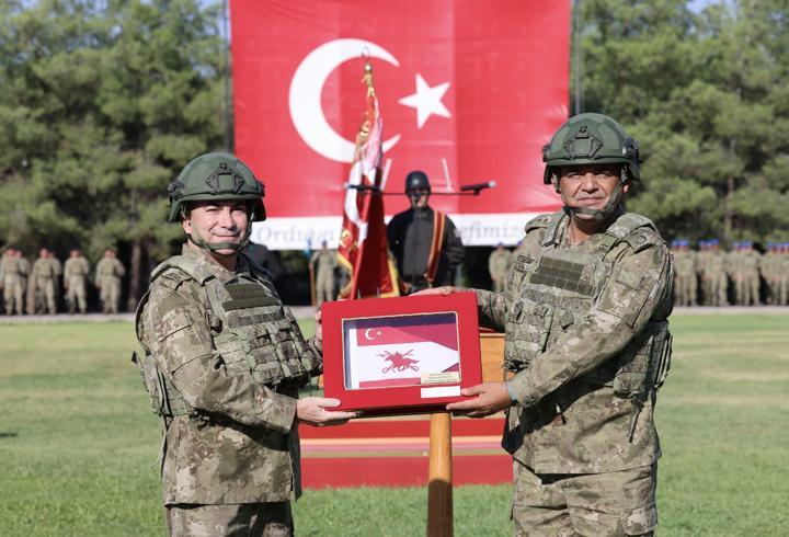 Mardin’de, 70’inci Mekanize Piyade Tugay Komutanlığında devir teslim töreni
