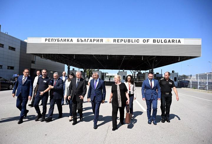 Edirne Valisi Sezer, Kapitan Andreevo Sınır Kapısı’nda Bulgar heyetle görüştü