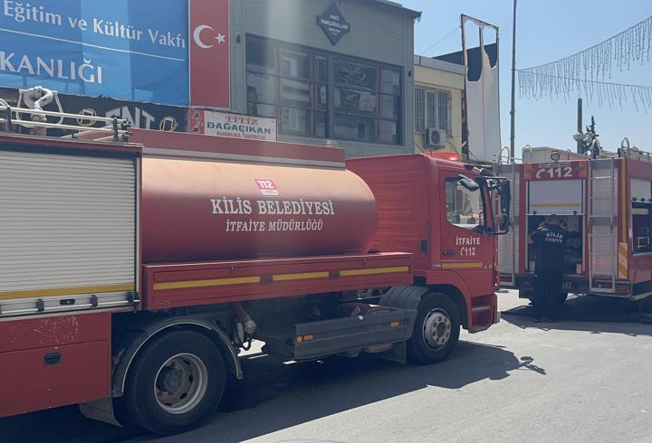 Kilis'te bir iş yerinde çıkan yangın söndürüldü
