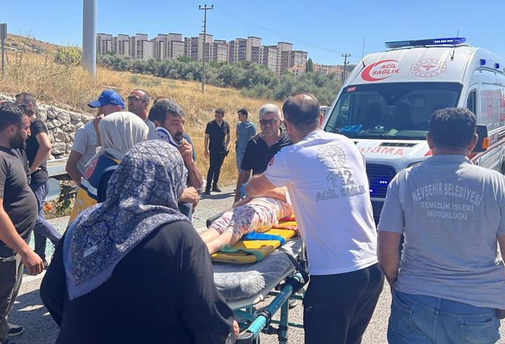Nevşehir'de çekici ile traktör çarpıştı: 4'ü çocuk 6 yaralı