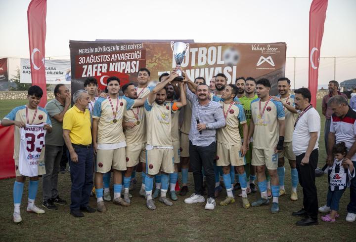 Mersin Büyükşehir'in 30 Ağustos Zafer Kupası'nda şampiyonlar belli oldu