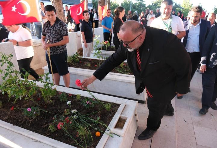 Bursa’da yaşayan Giresunlular, Haymana ve İscehisar’daki şehitlikleri ziyaret etti