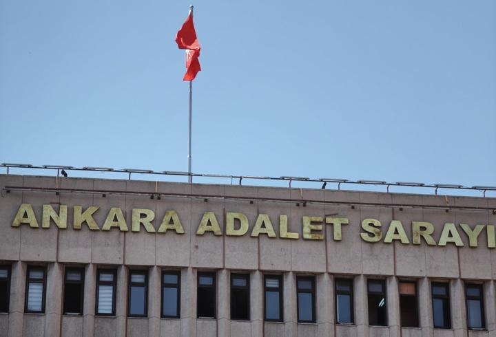 Alihan Kuriş suç örgütü soruşturması: Eski Bakan İdris Naim Şahin ifade için adliyeye gitti