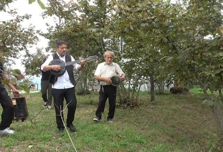 Fındık işçilerine ‘çalgılı mola’