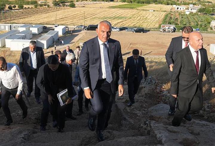 Bakan Ersoy Adıyaman’da! Kommagene’nin kadim kenti Perre’de çalışmalar sürüyor