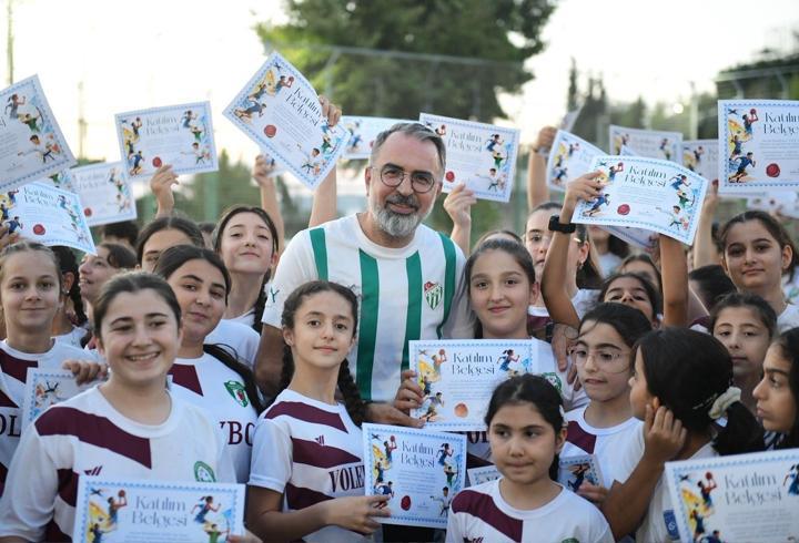 Kestel Belediyesi’nin ‘Yaz Spor Okulları’ sertifika töreniyle sona erdi