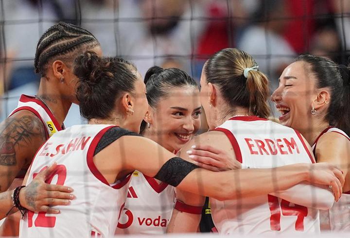 SON DAKİKA | Filenin Sultanları finalde