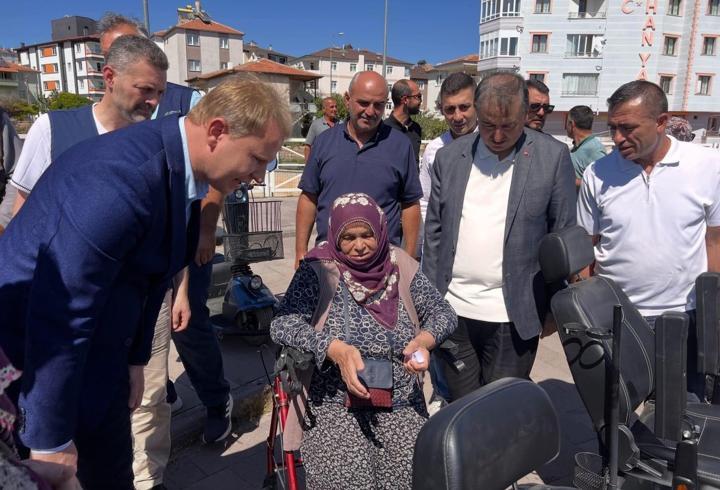 Kayseri’de 15 engelliye, akülü araç dağıtıldı