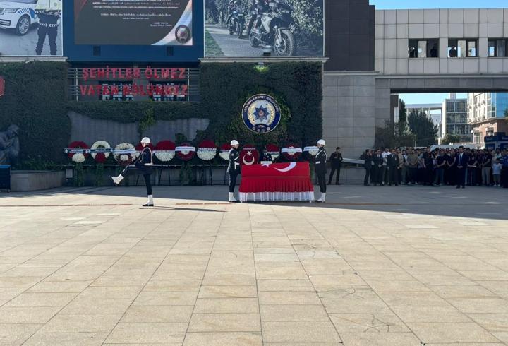 Esenyurt'ta saldırıda şehit olan polis memuru için İstanbul Emniyet Müdürlüğü’nde tören