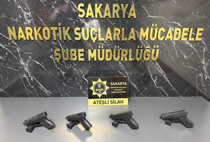 Otoyolda polisten silah operasyonu