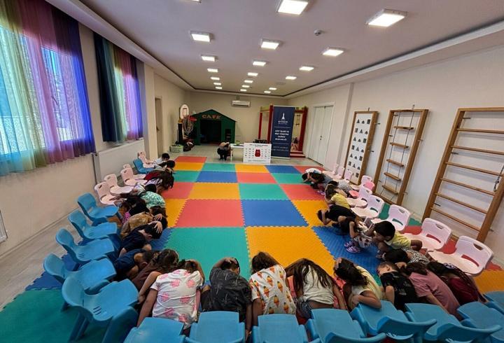 İzmir’de afet farkındalığı için çocuklara eğitim