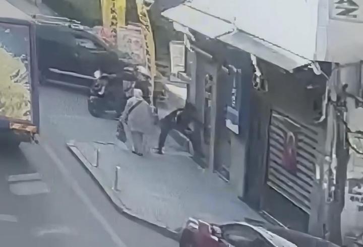 Kağıthane’de avukata restoranda silahlı saldırının görüntüleri ortaya çıktı: 2 şüpheli yakalandı