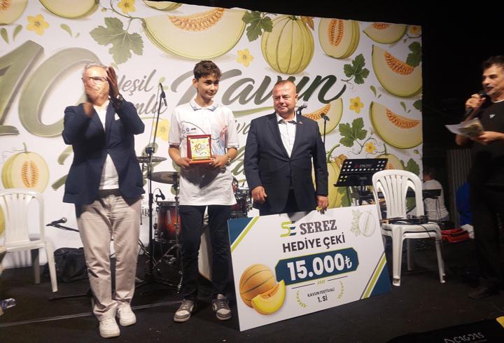 Kavun Festivali’nde en iyi üretici 15 yaşındaki Efe oldu