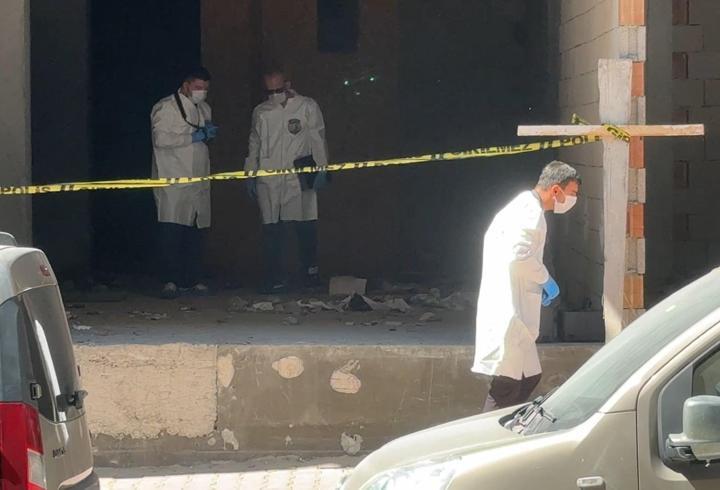 Avcılar’da inşaat halindeki 7 katlı binada erkek cesedi bulundu