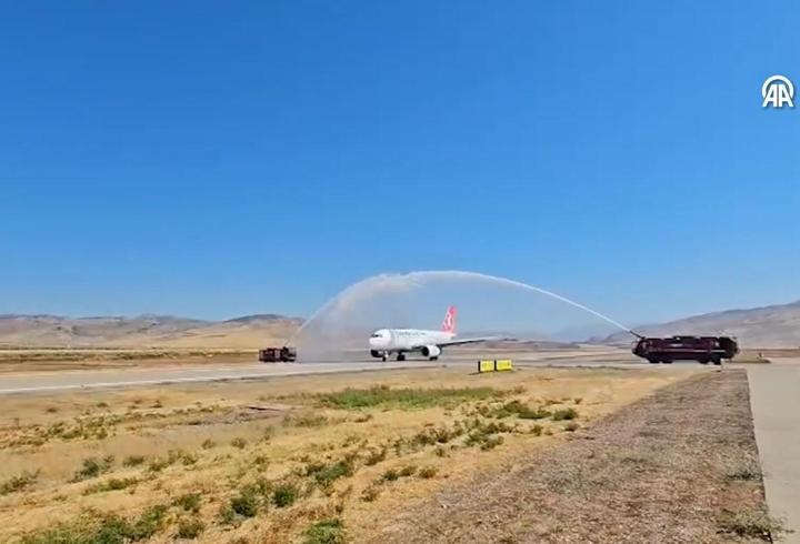 Siirt Havalimanı yeniden uçuşlara açıldı: İlk sefer İstanbul'dan yapıldı