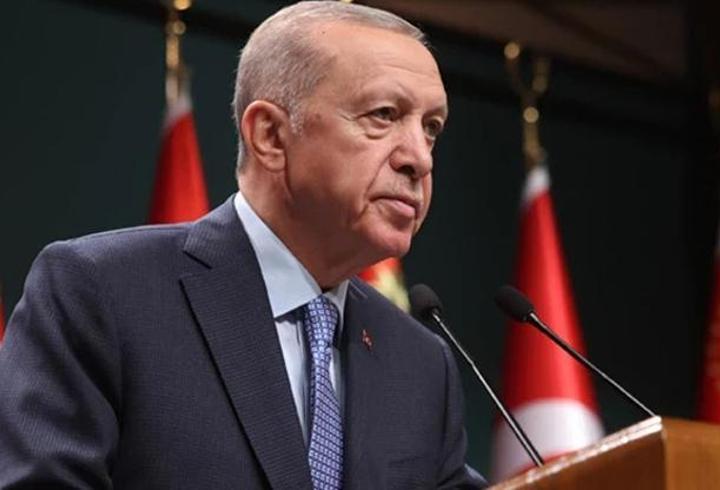 Cumhurbaşkanı Erdoğan, dünya gençler ralli şampiyonu Ali Türkkan'ı tebrik etti
