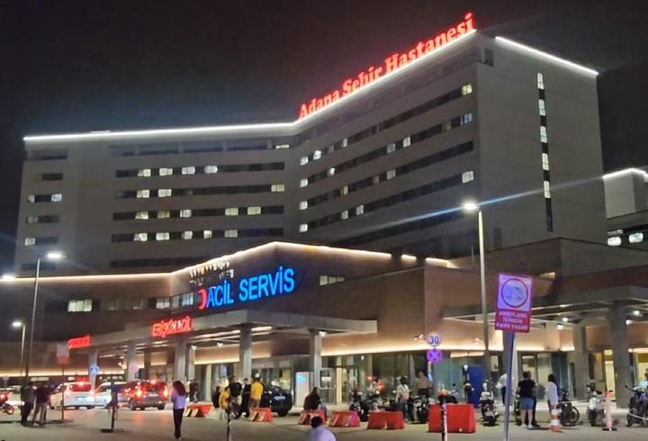 Adana’da tabancayla başından vurulmuş halde bulunan çocuk, tedaviye alındı; ağabeyi tutuklandı