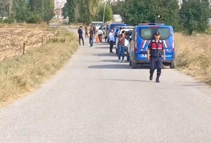 Kavgayı ayırmak isteyen genç, av tüfeğiyle vurularak öldürüldü