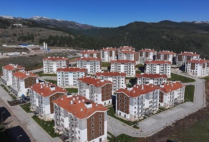 İstanbul'da kira ortalaması Türkiye'ye fark attı! Frene TOKİ basacak